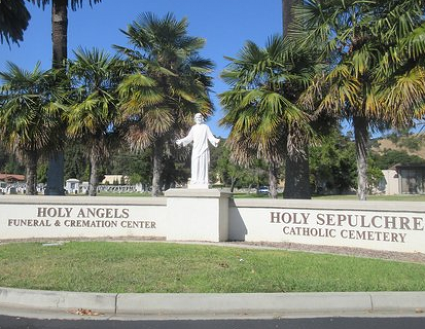 Foto CATHOLIC FUNERAL & CEMETERY SERVICES de Cementerios en Hayward CA - Galería de ListasLocales.com
