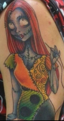 Foto Dungeon Body Piercing  Tattoos de Tiendas de Tatuajes en Orlando FL - Galería de ListasLocales.com