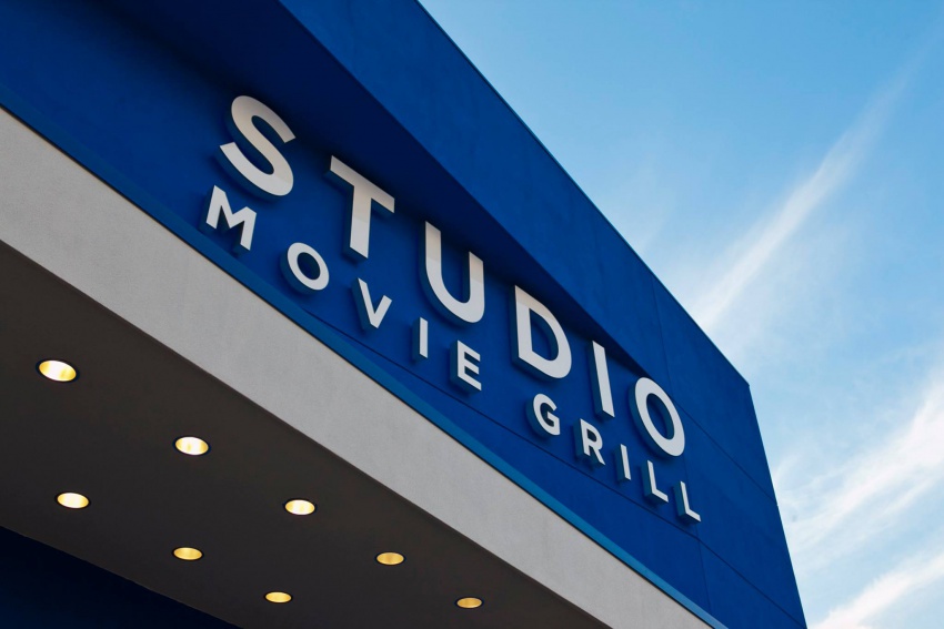 Foto Studio Movie Grill de Cines en Dallas TX - Galería de ListasLocales.com
